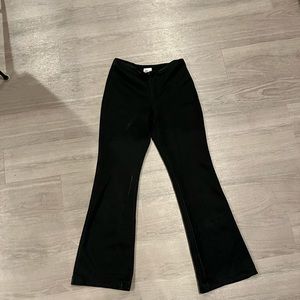 BLACK LOW RISE STRETCHY PANTS